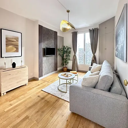 Fabulous Near Bercy Apartment Paris
